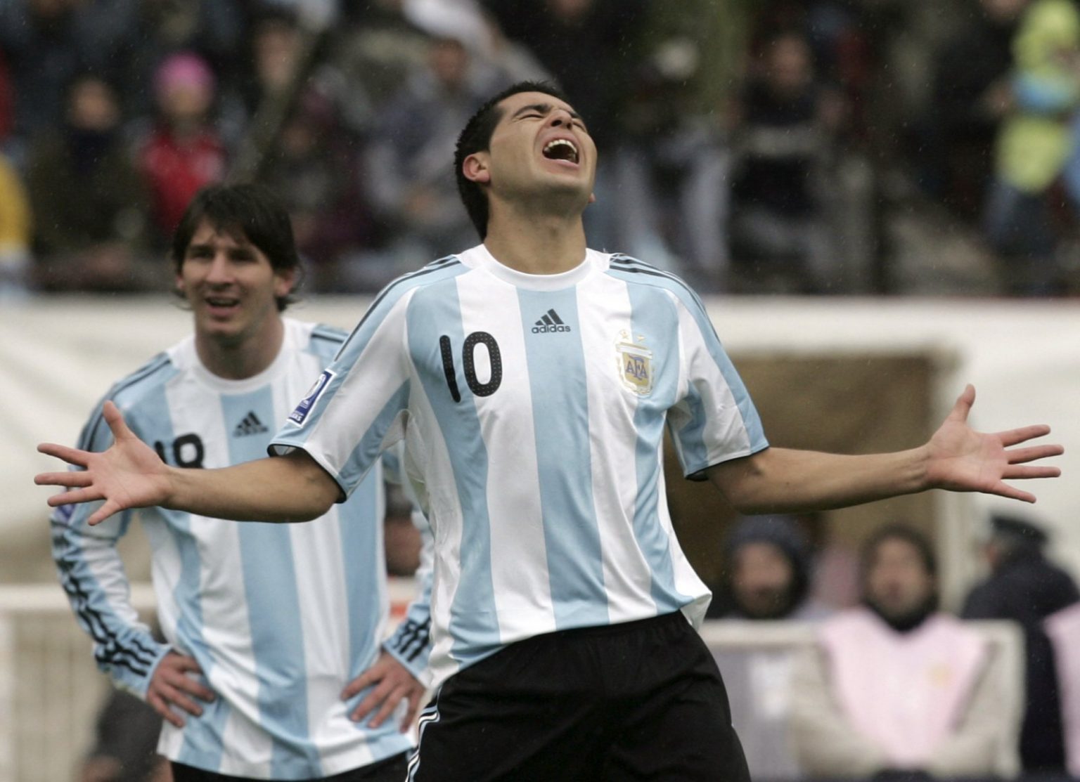 Juan Riquelme: Vẻ đẹp đượm buồn của bóng đá cổ điển