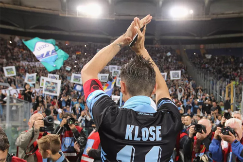 Miroslav Klose: Kẻ tầm thường đầy vĩ đại
