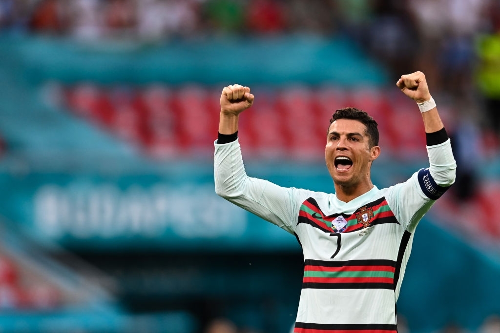 Cristiano Ronaldo trở thành cây săn bàn số 1 lịch sử EURO