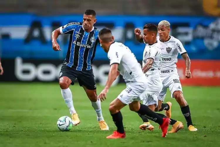 Gremio vs Vitoria – Soi kèo nhà cái bóng đá 21h00 ngày 21/07/2024 – VĐQG Brazil