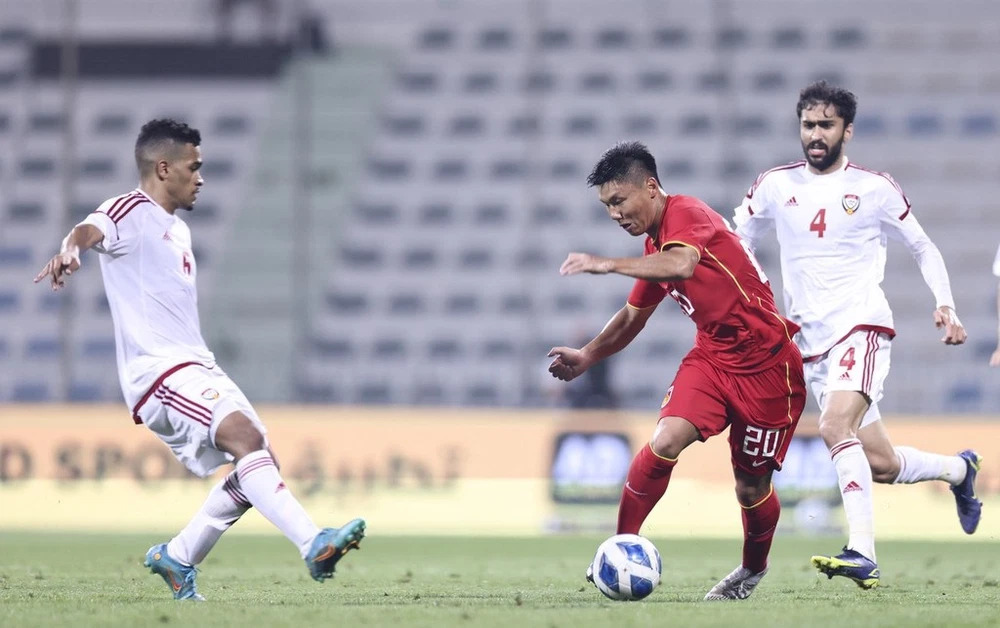Uzbekistan vs UAE – Soi kèo nhà cái bóng đá 21h00 ngày 15/10/2024 –  Vòng loại World Cup